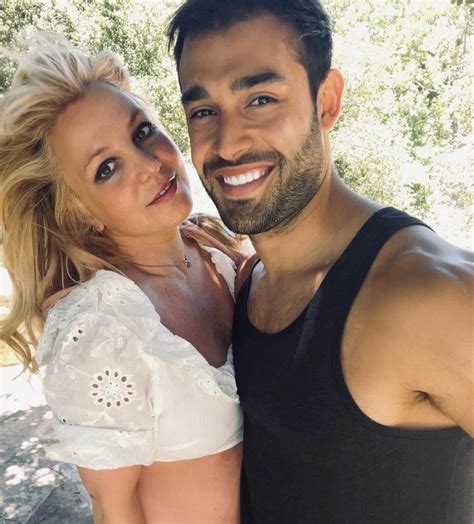 britney spears married sam asghari.